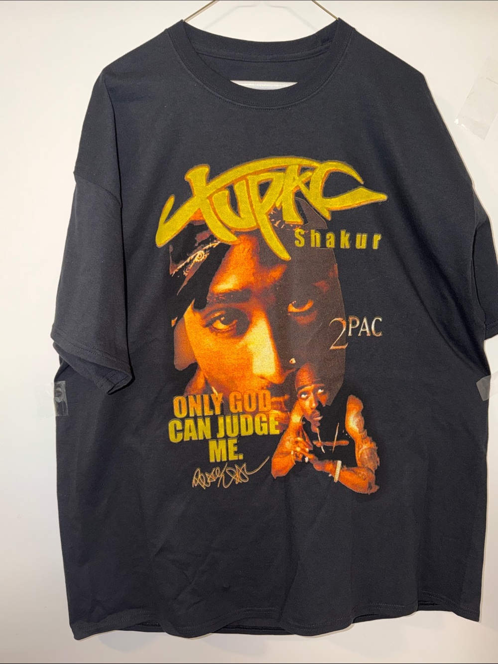 ❤️🎤✌🏾🎤❤️ 2Pac Graphic Short Sleeve Tee